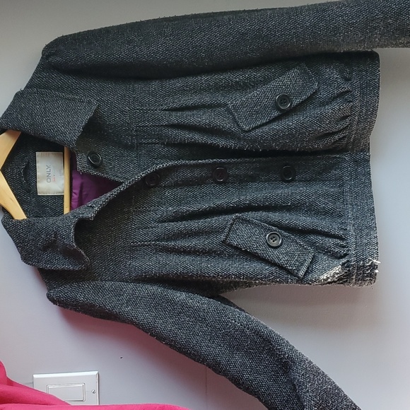 Fall/ Spring Jacket - Picture 2 of 4